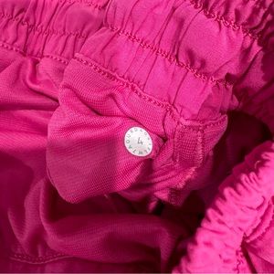 Lululemon Hotty Hot 2.5” Pink